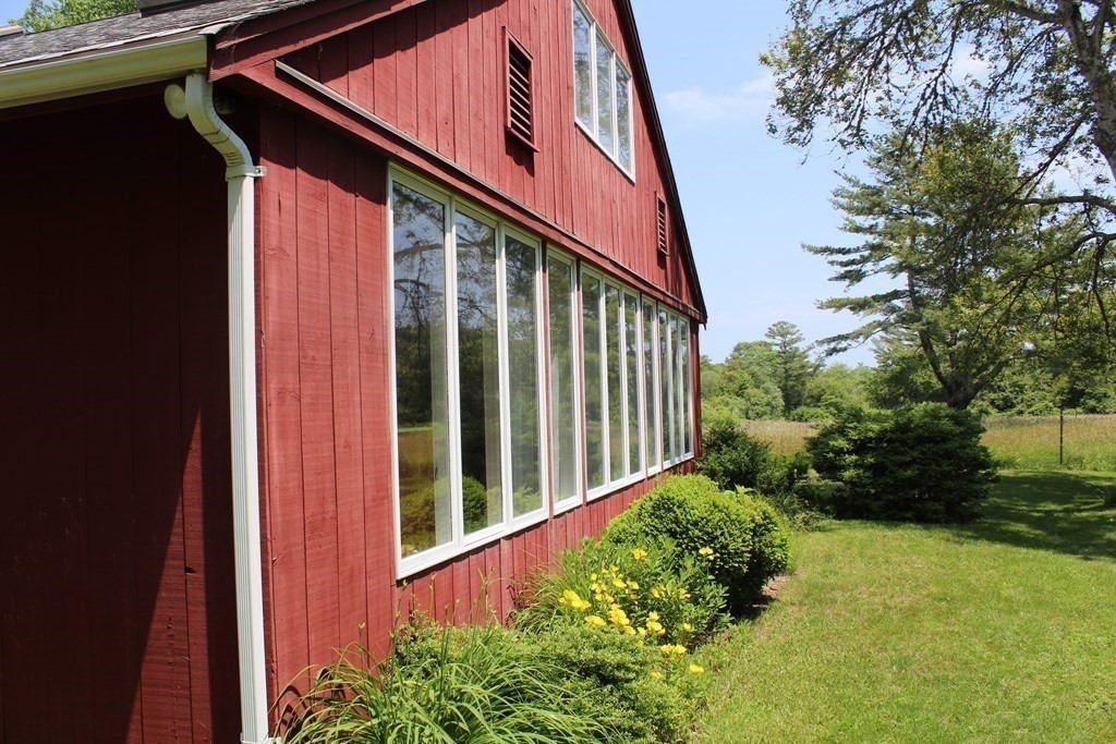 45 Aucoot Road Summer