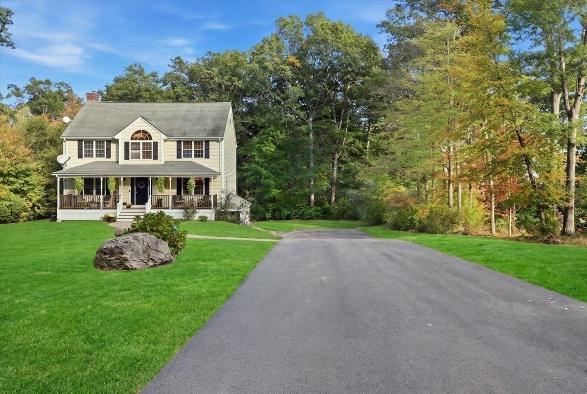 319 Oak St, Swansea, MA, 319 Oak St, Swansea, MA Photo #34