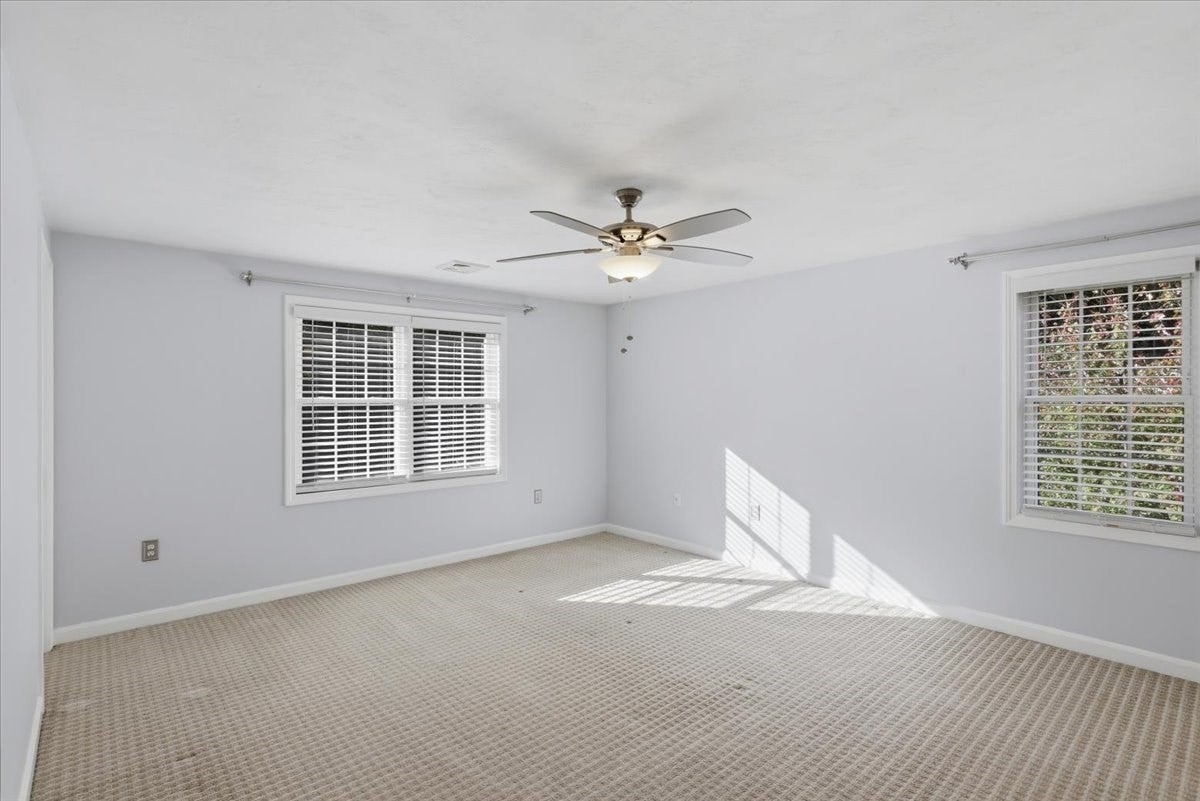319 Oak St, Swansea, MA, 319 Oak St, Swansea, MA Photo #15