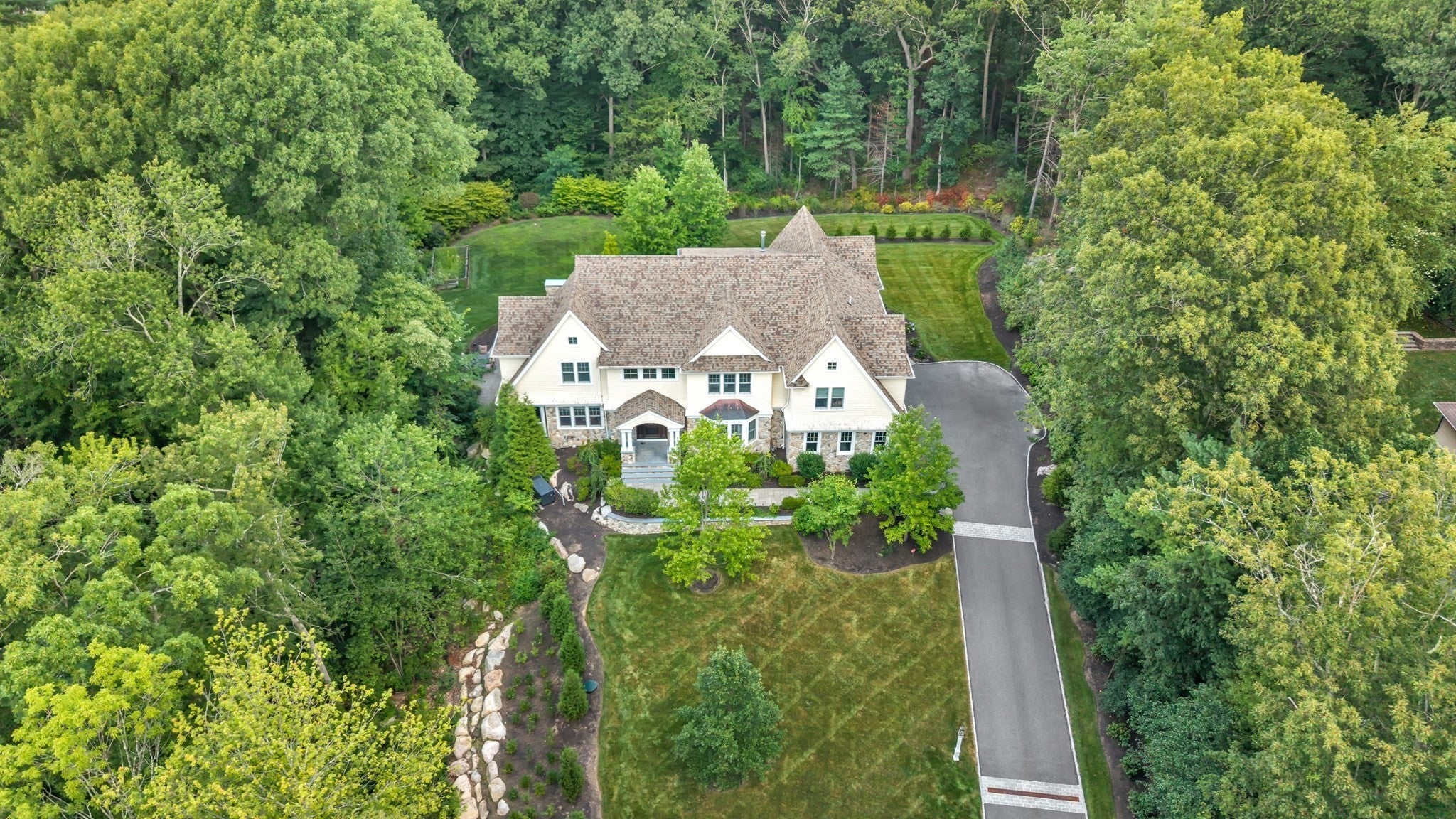 25 Holly Cir