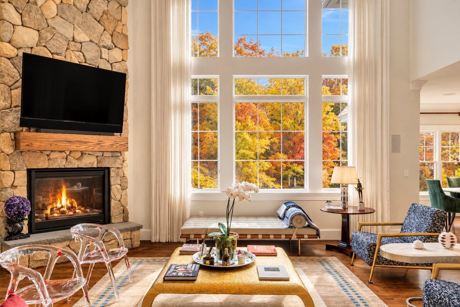 25 Holly Cir, Weston, MA, 25 Holly Cir, Weston, MA Photo #2