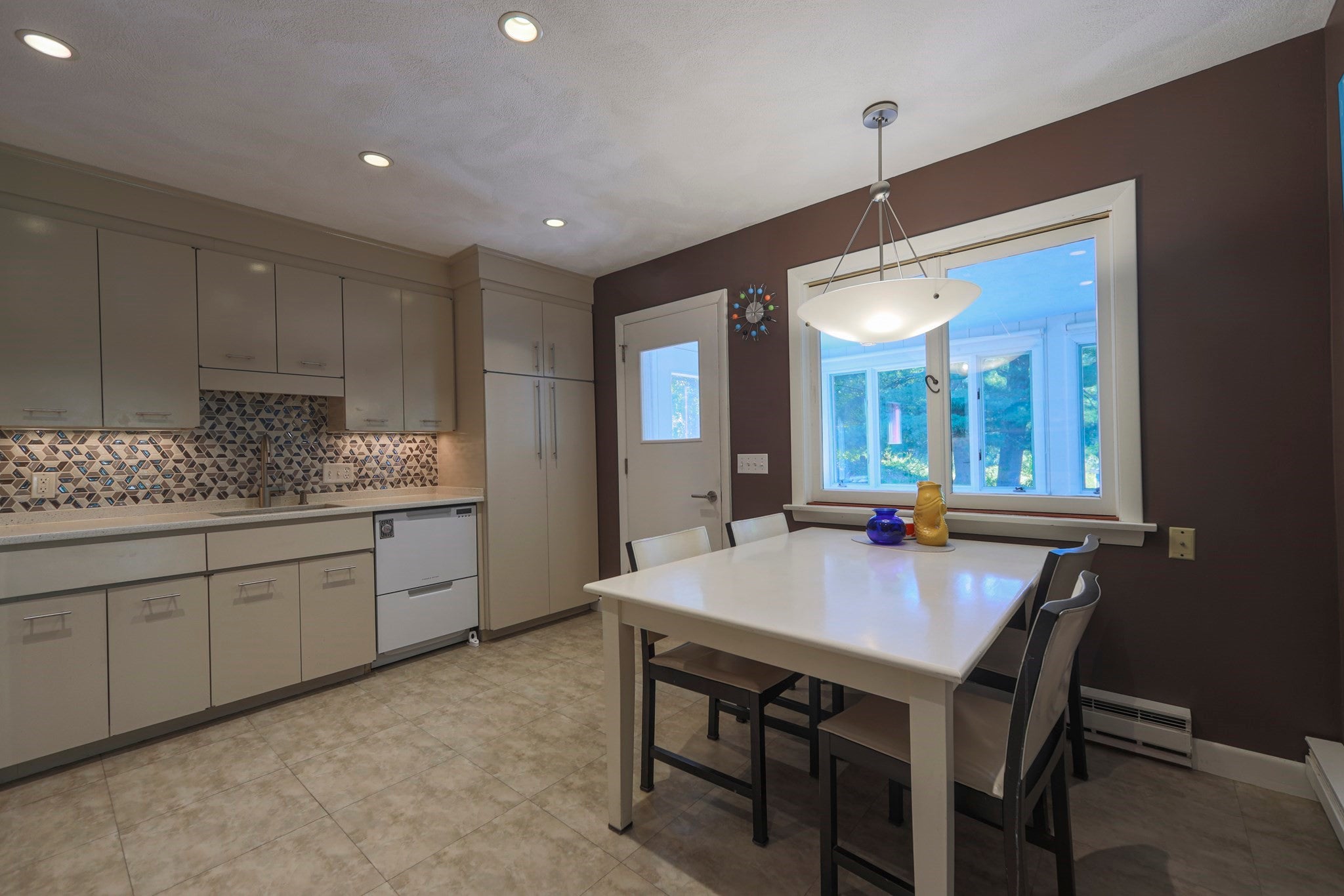 12 Stevens Pl, Saugus, MA Photo #8