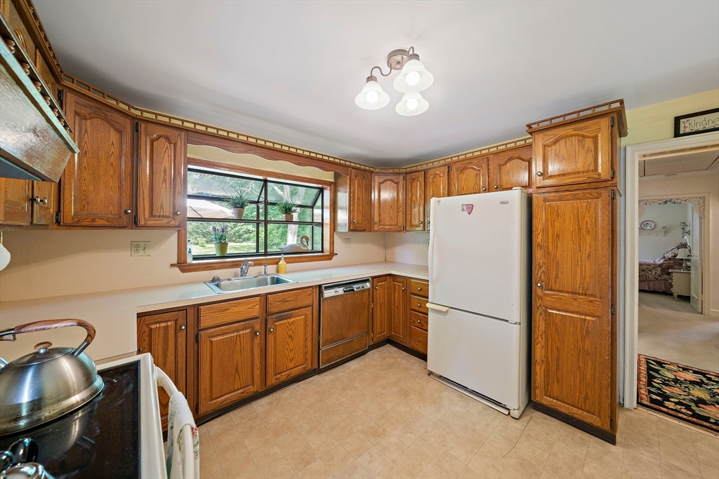 19 Oakdale Rd