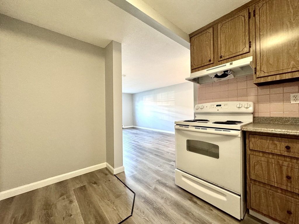 12 Old Colony Lane 4