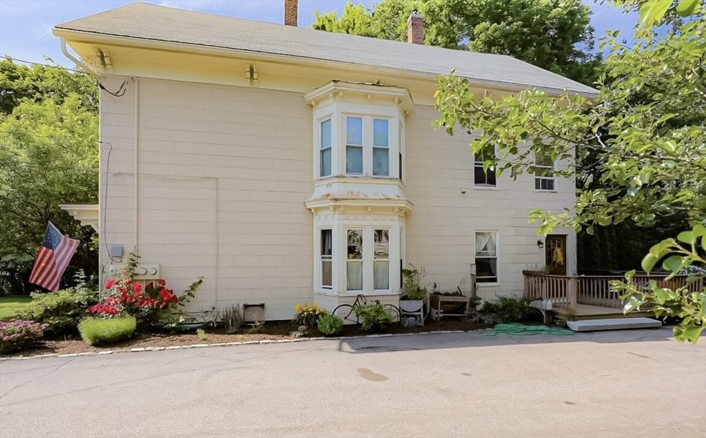 4 Martin Rd