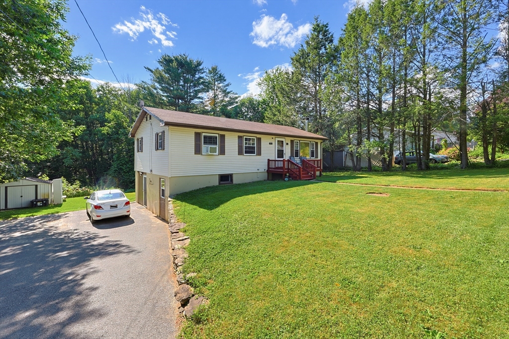 6 Woodland Dr