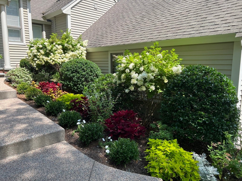 51 Brassie Way 51