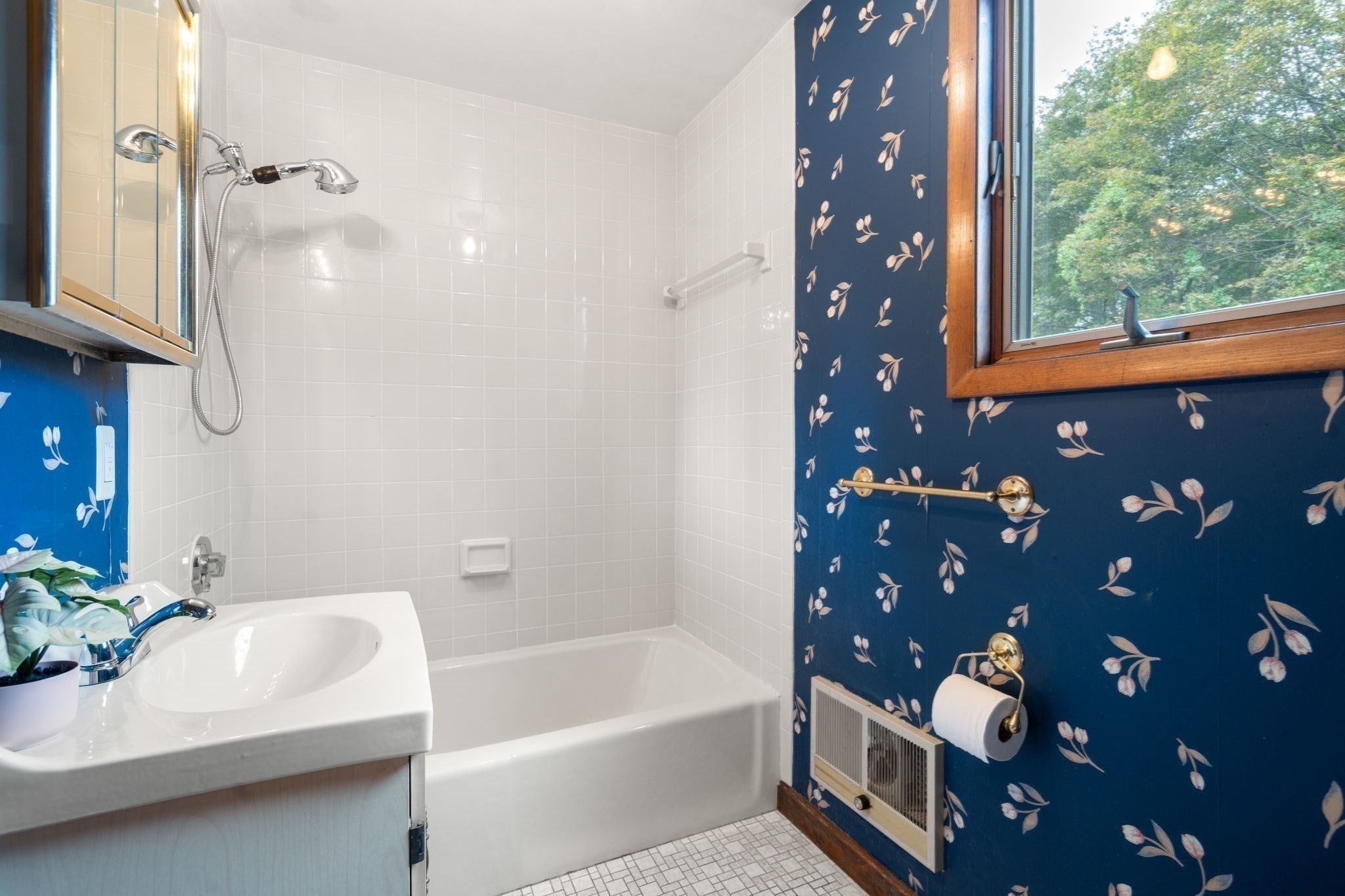 444 Clapboardtree Street, Westwood, MA, 444 Clapboardtree Street, Westwood, MA Photo #21