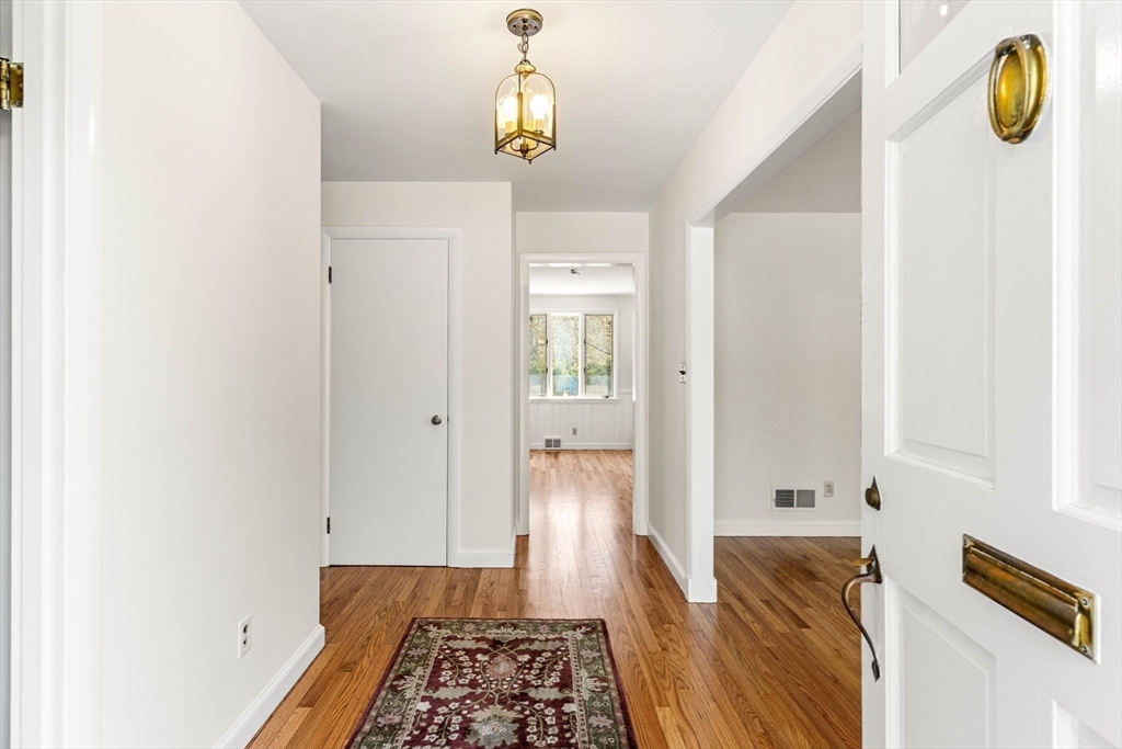 14 Woodbury Street