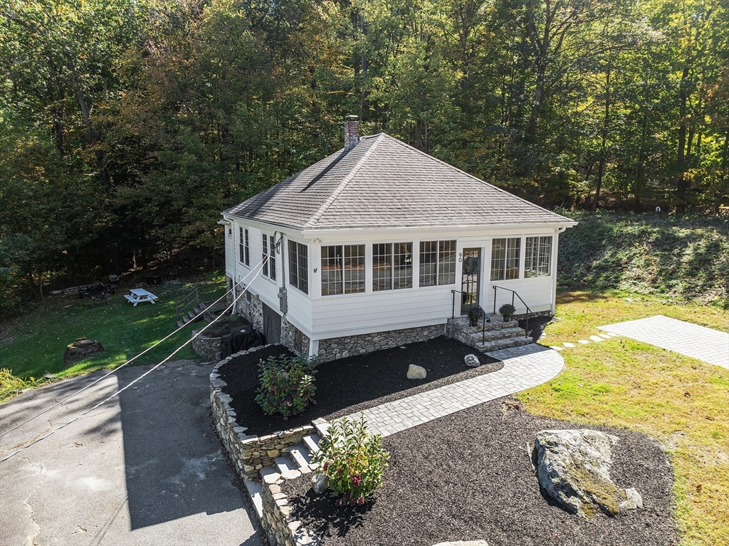 90 Turnpike Rd