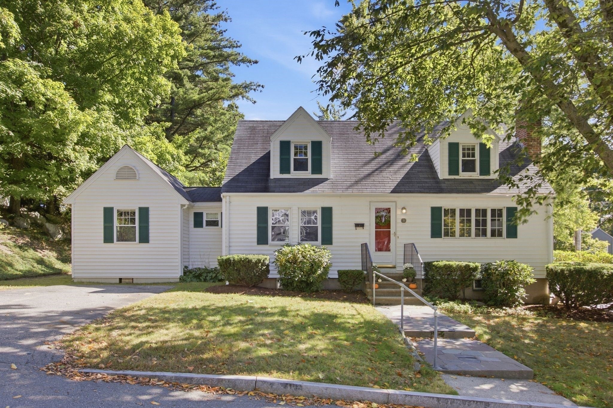 3 Palmer Hill Avenue, Reading, MA Photo #2