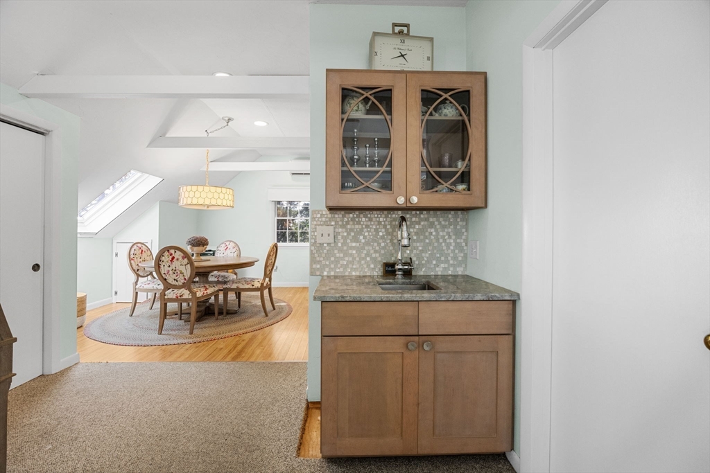 Wellfleet, Massachusetts 02667, United States, 3 Bedrooms Bedrooms, ,2 BathroomsBathrooms,Residential,Pending,158393