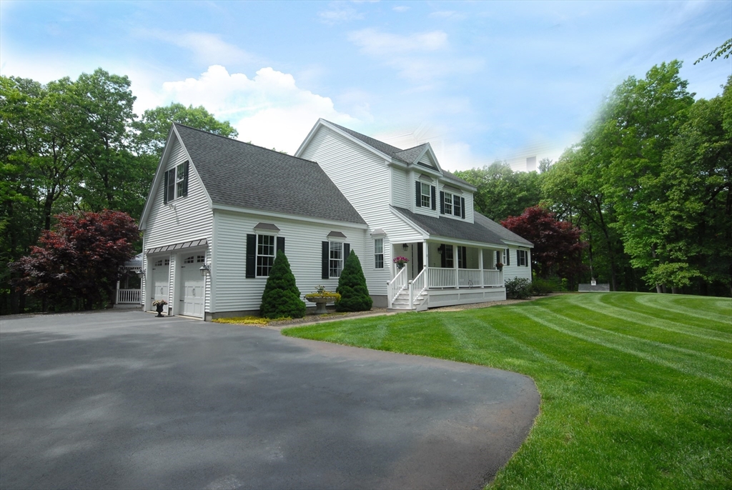 8 Barton Rd