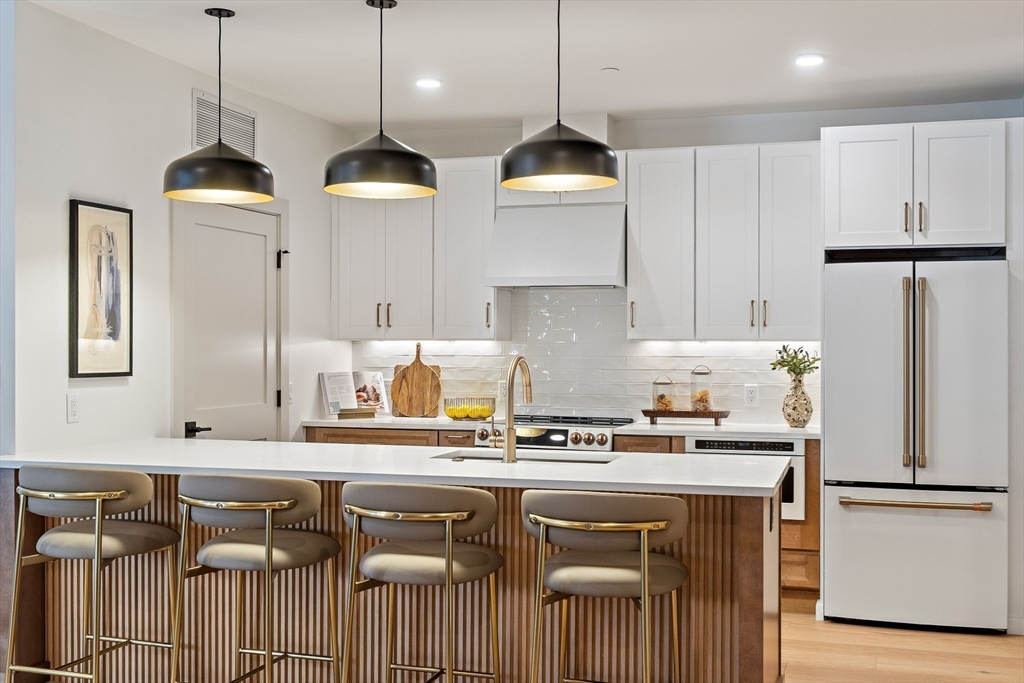 1025 Massachusetts Avenue 204