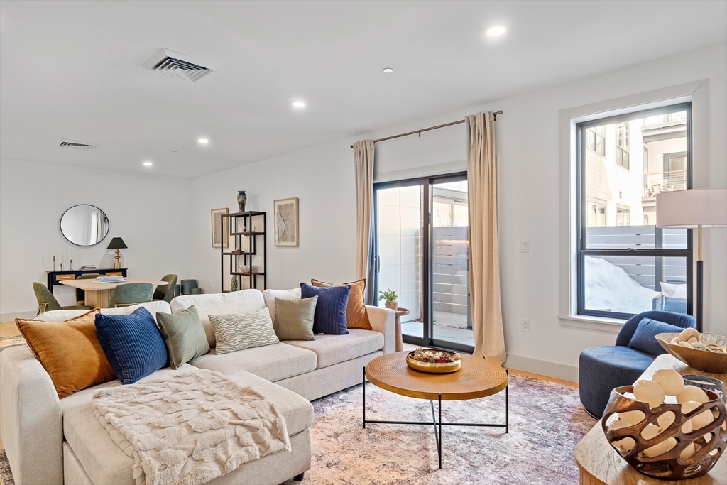 1025 Massachusetts Avenue 204