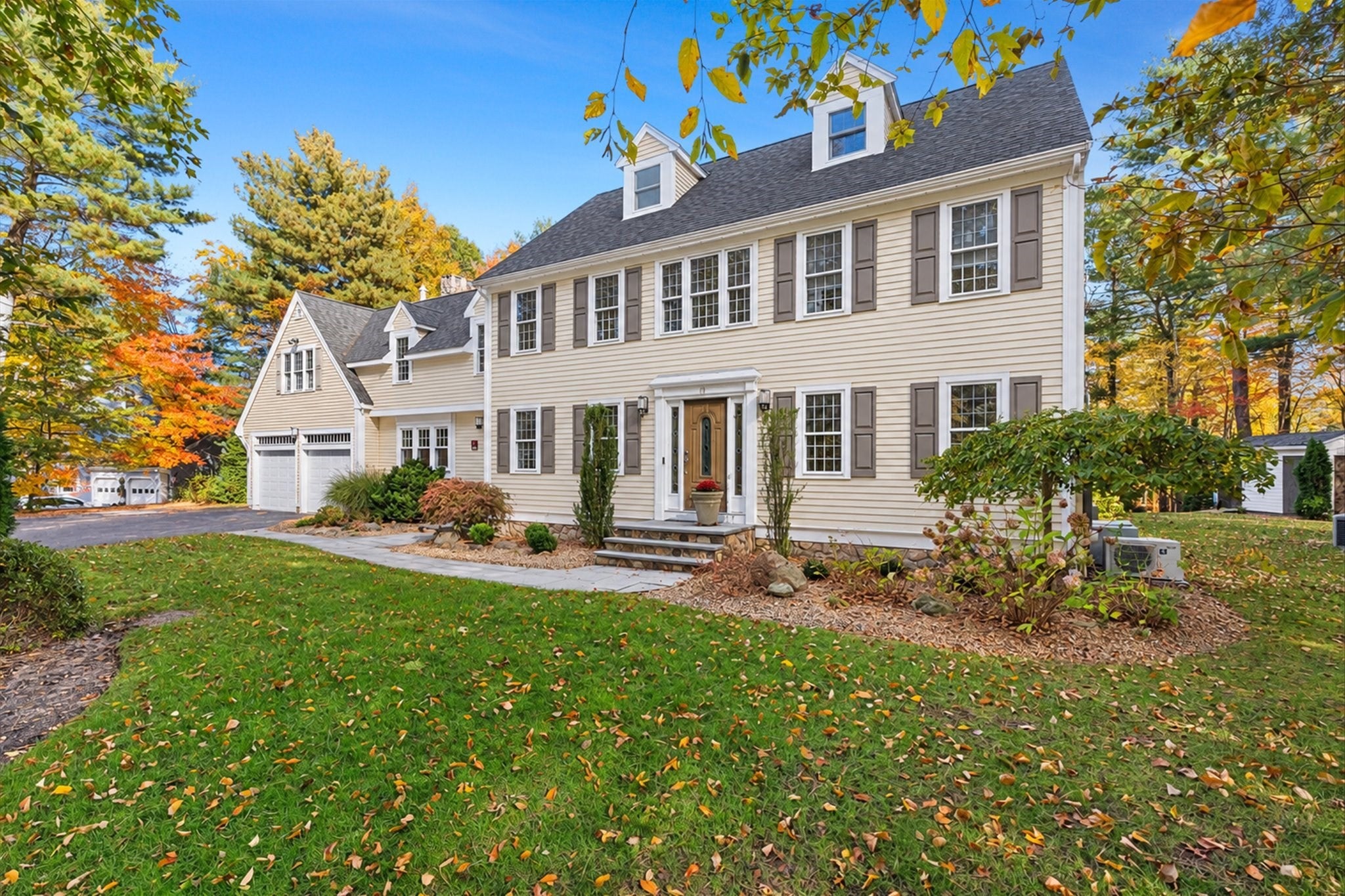 Photo of 71 Arrow Head Rd, Marshfield, MA