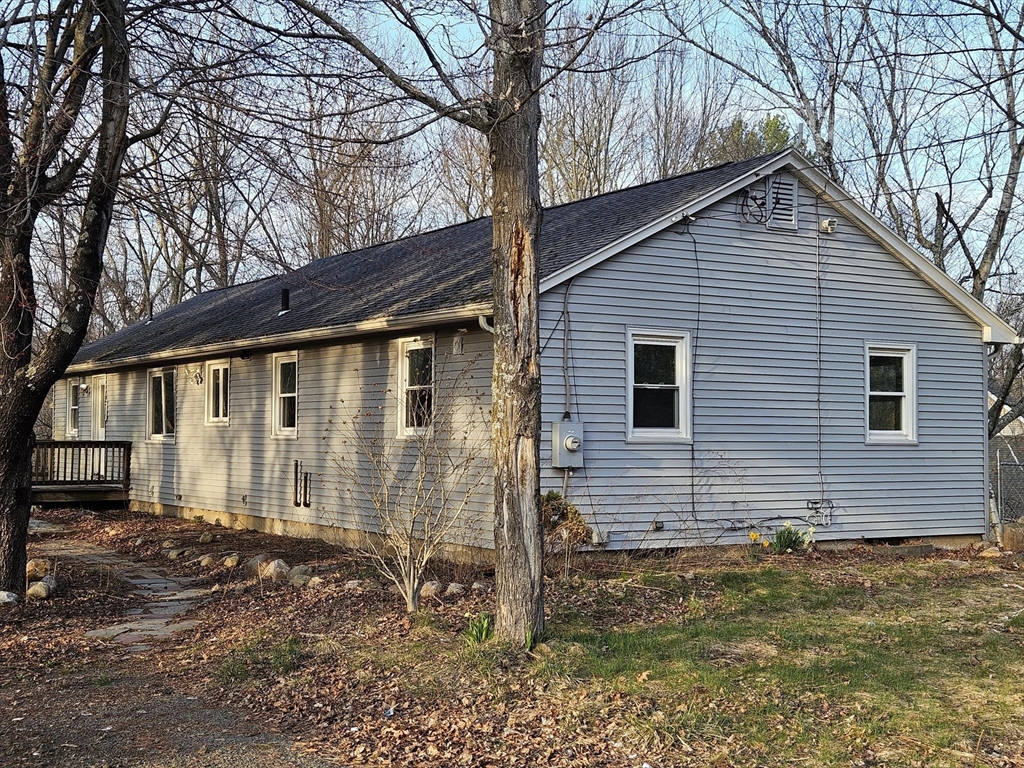 8 Curtis Rd