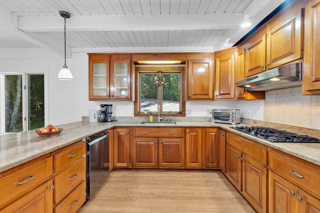 12 Sawmill Rd, Barnstable, MA Photo #15