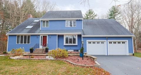 7 Gloucester Dr Franklin MA 02038