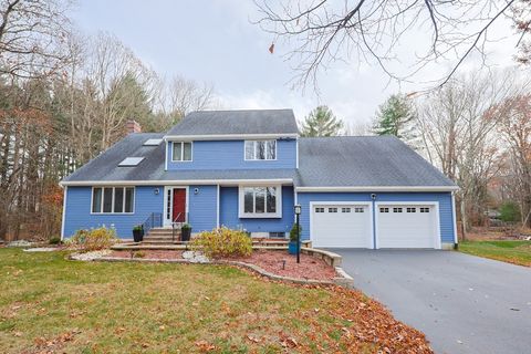 7 Gloucester Dr Franklin MA 02038