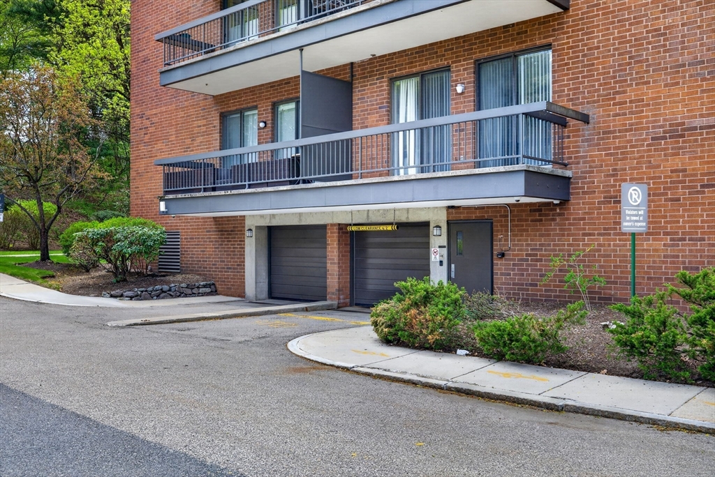 210 Nahanton ST #117, Newton, MA Photo #35
