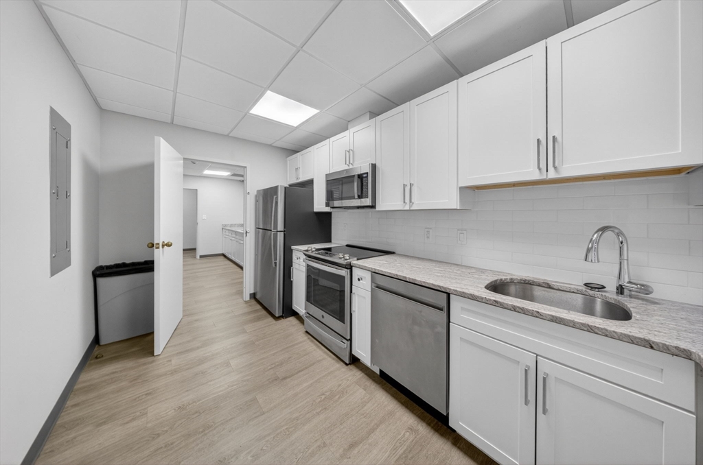 210 Nahanton ST #117, Newton, MA Photo #26