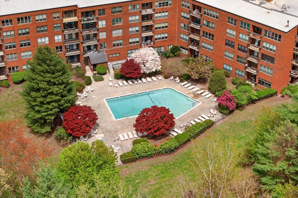 210 Nahanton ST #117, Newton, MA Photo #33
