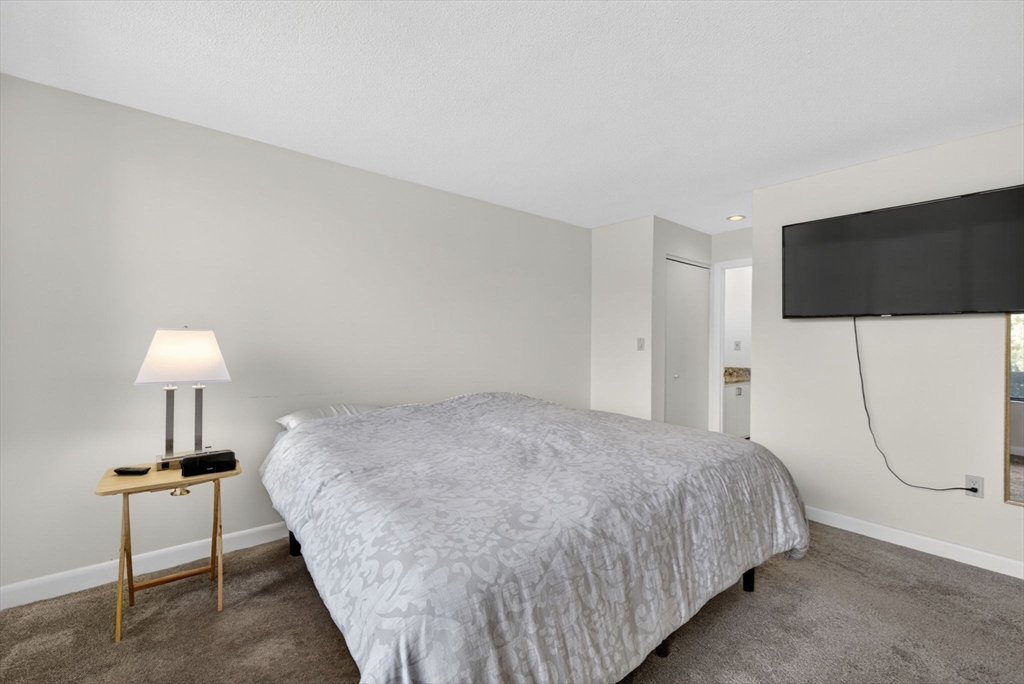 210 Nahanton ST #117, Newton, MA Photo #16
