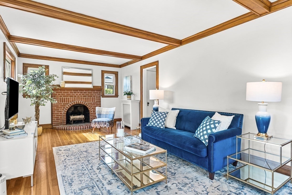 15 White Oak Rd