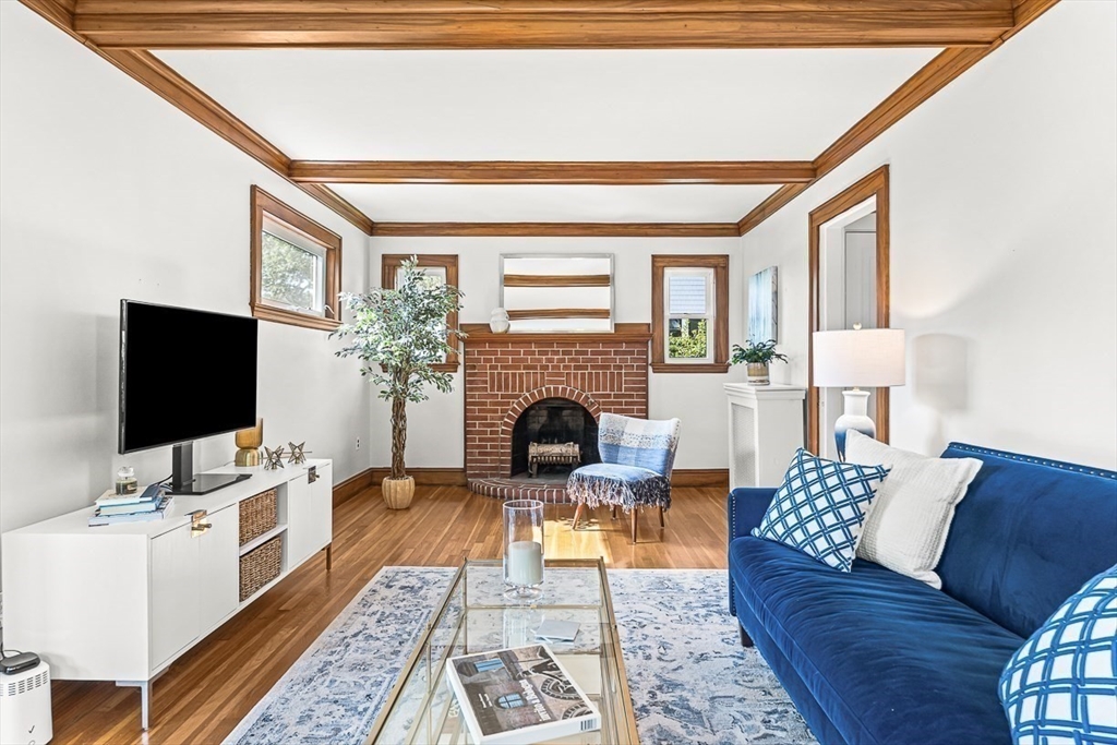 15 White Oak Rd