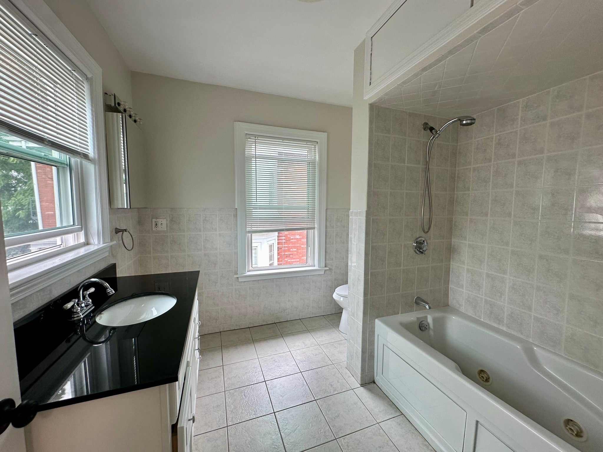 118 Ash St, Waltham, MA, 118 Ash St, Waltham, MA Photo #8