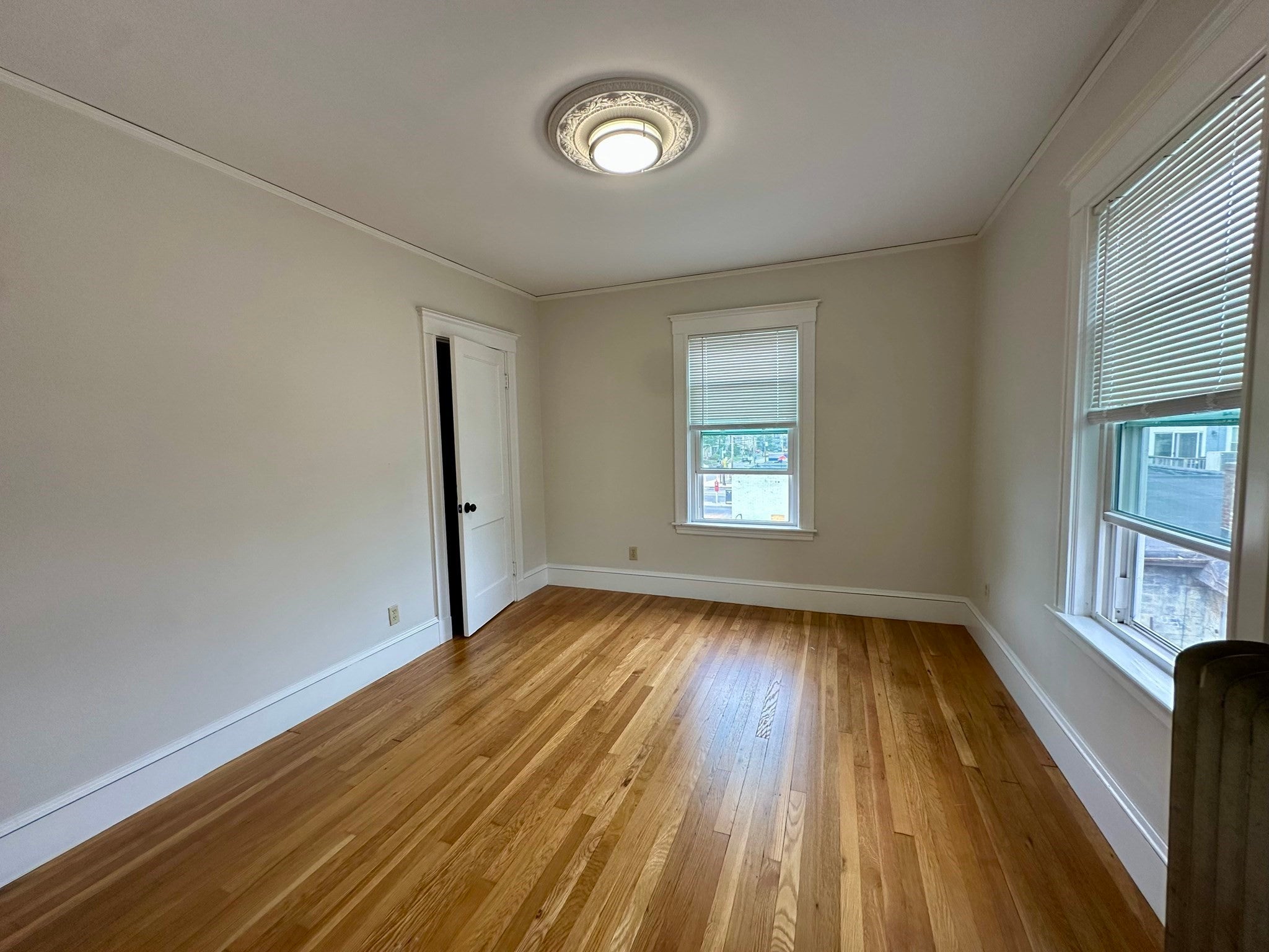 118 Ash St, Waltham, MA, 118 Ash St, Waltham, MA Photo #11