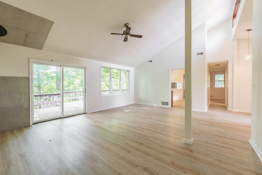 499 Hadley Rd