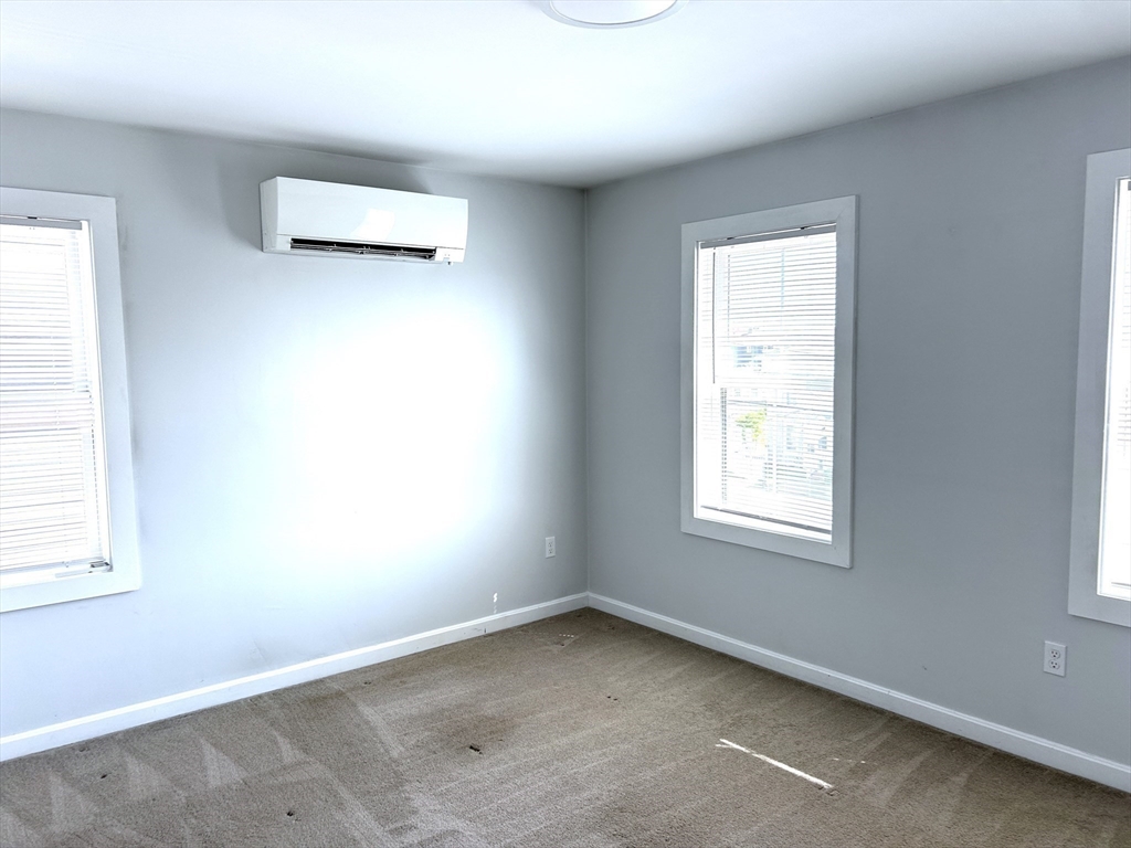 17 North End Blvd B