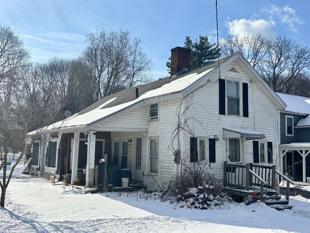 44 Russell St