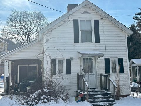 44 Russell St Greenfield MA 01301