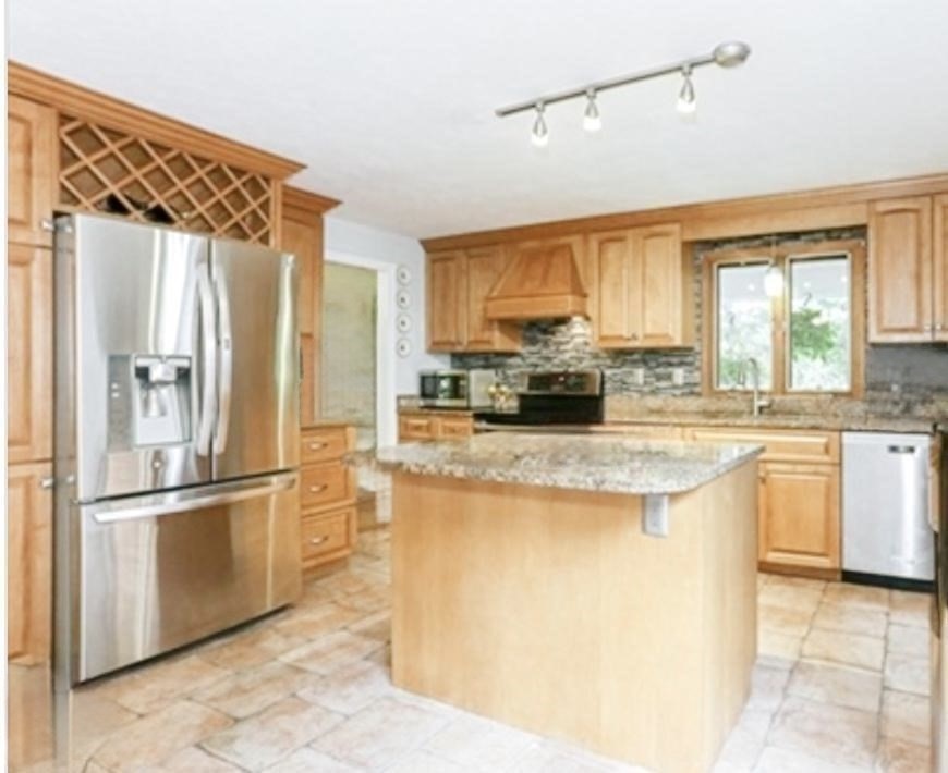 24 Bells Brook Rd