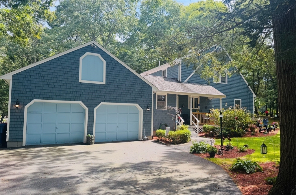 24 Bells Brook Rd