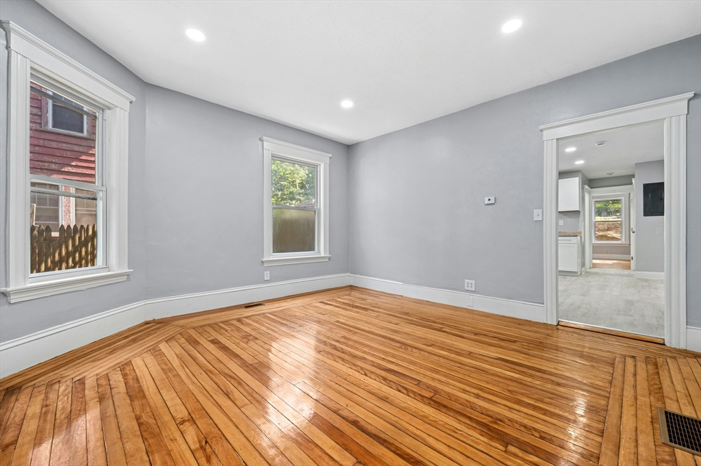 139 Lincoln St