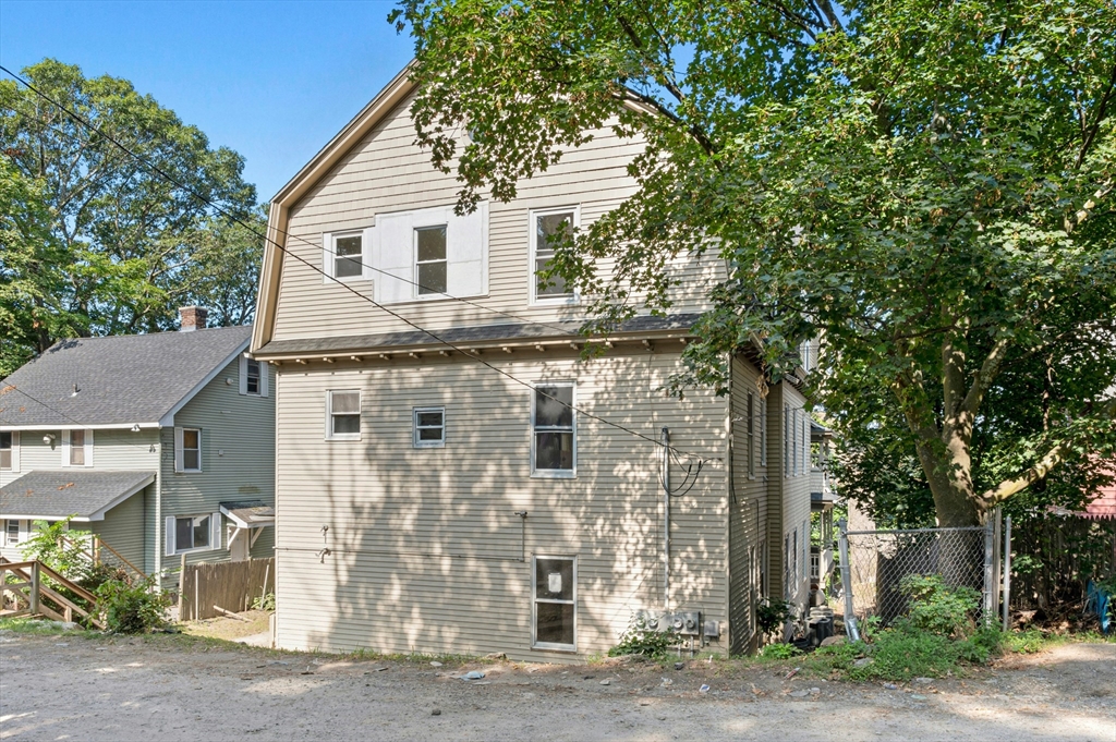 139 Lincoln St