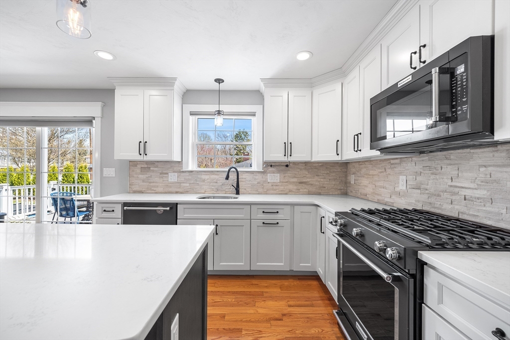 85 Cottage St