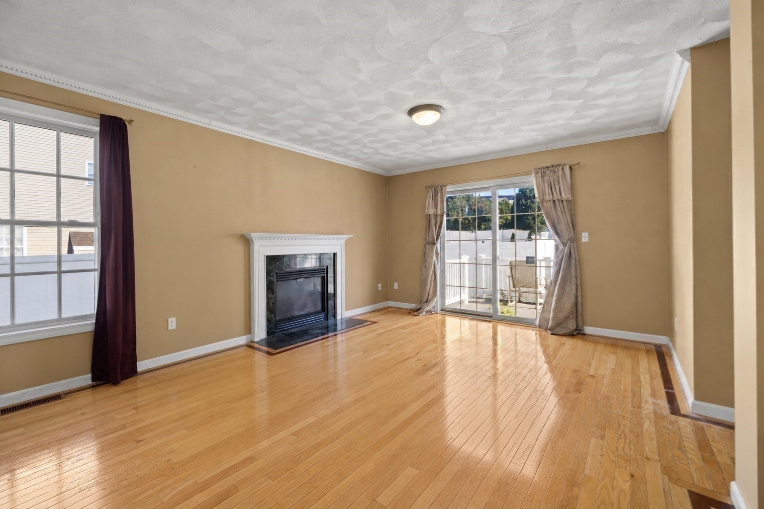 12 Wood Ln, Lawrence, MA Photo #14