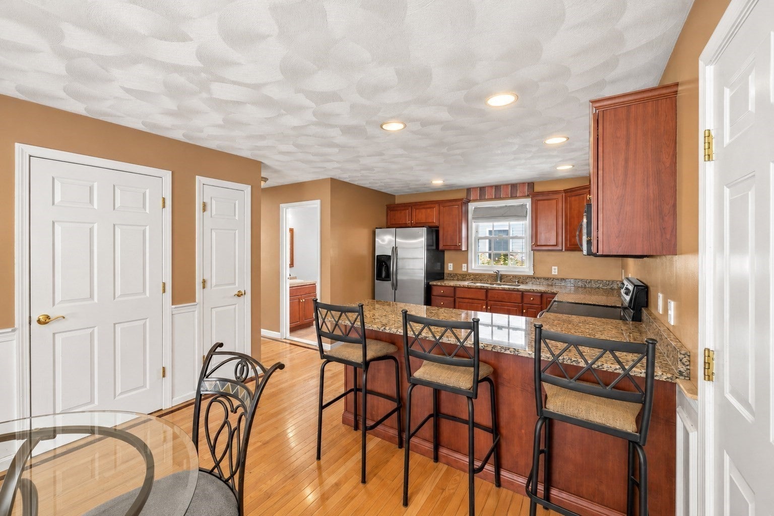 12 Wood Ln, Lawrence, MA Photo #7