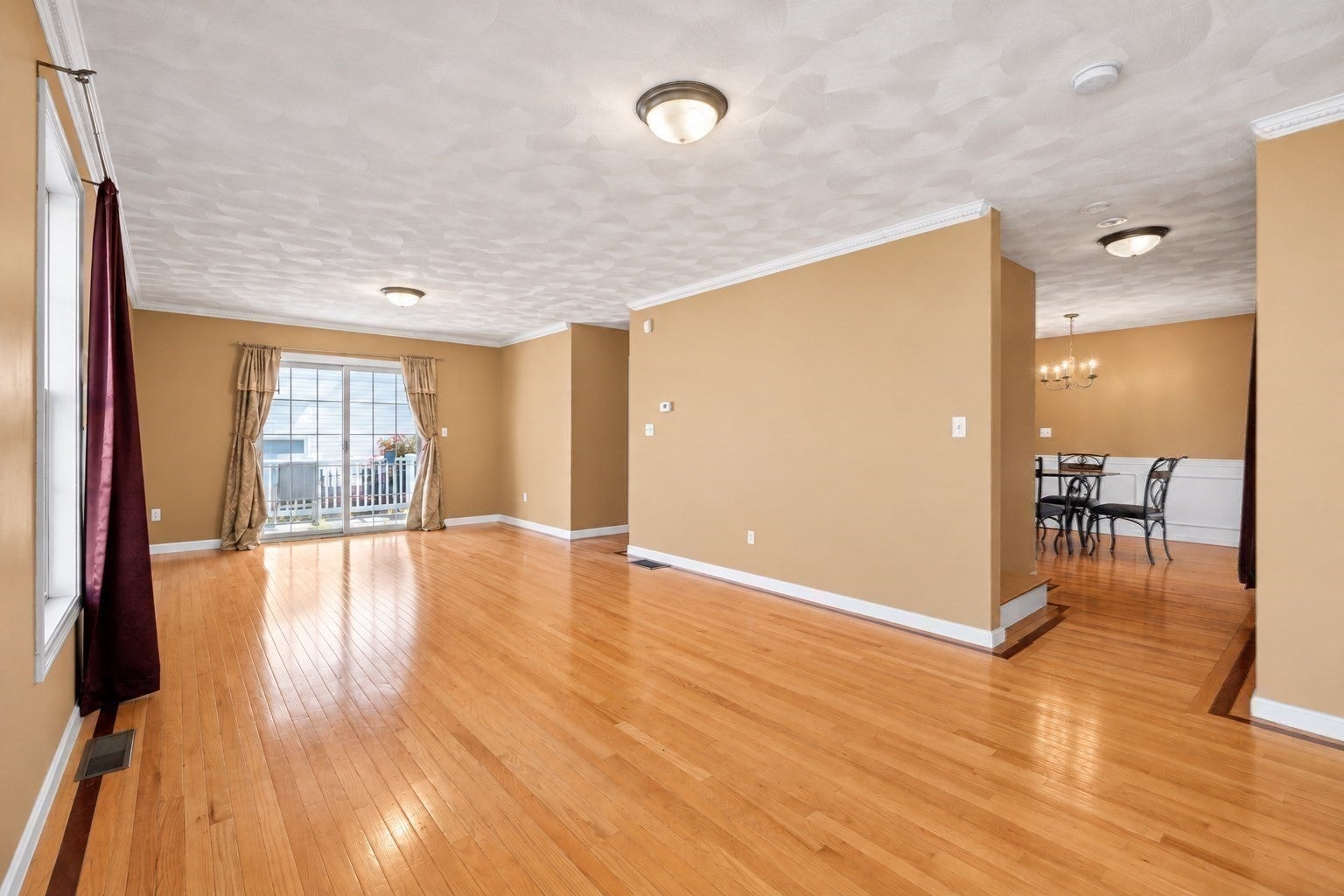 12 Wood Ln, Lawrence, MA Photo #15