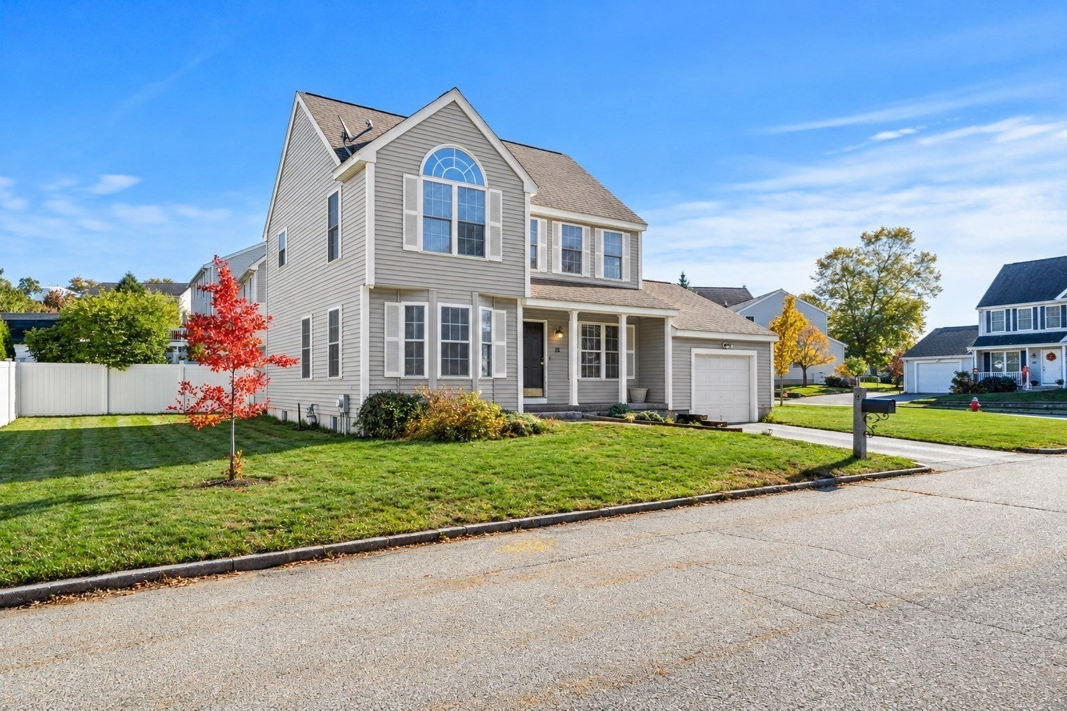12 Wood Ln