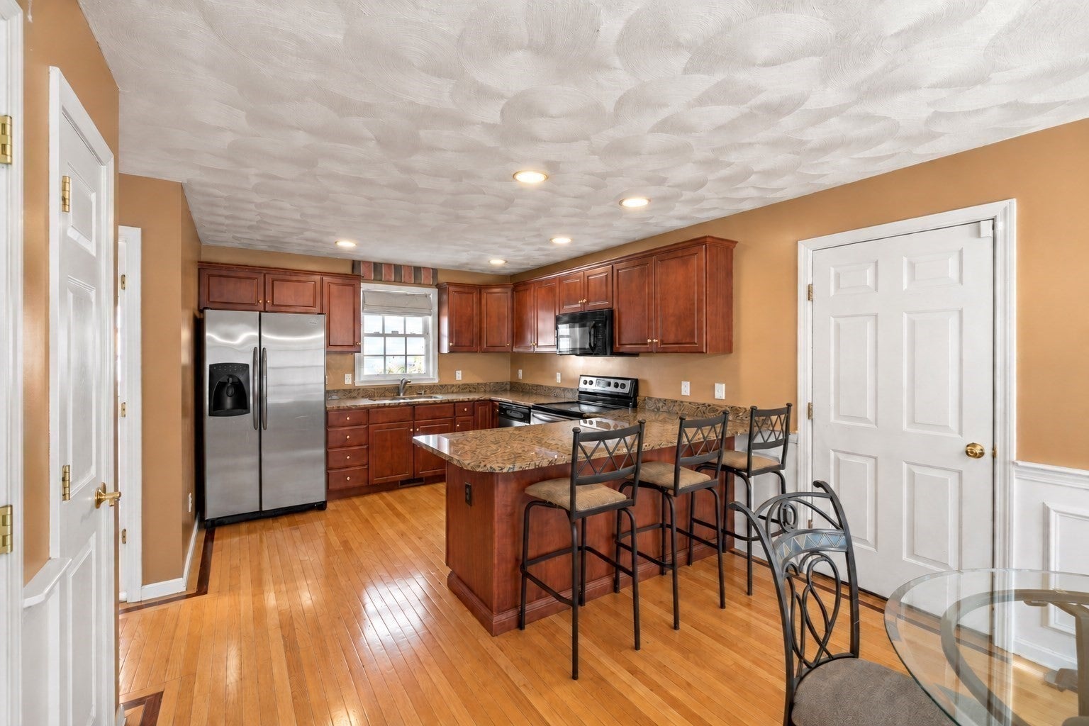 12 Wood Ln, Lawrence, MA Photo #6
