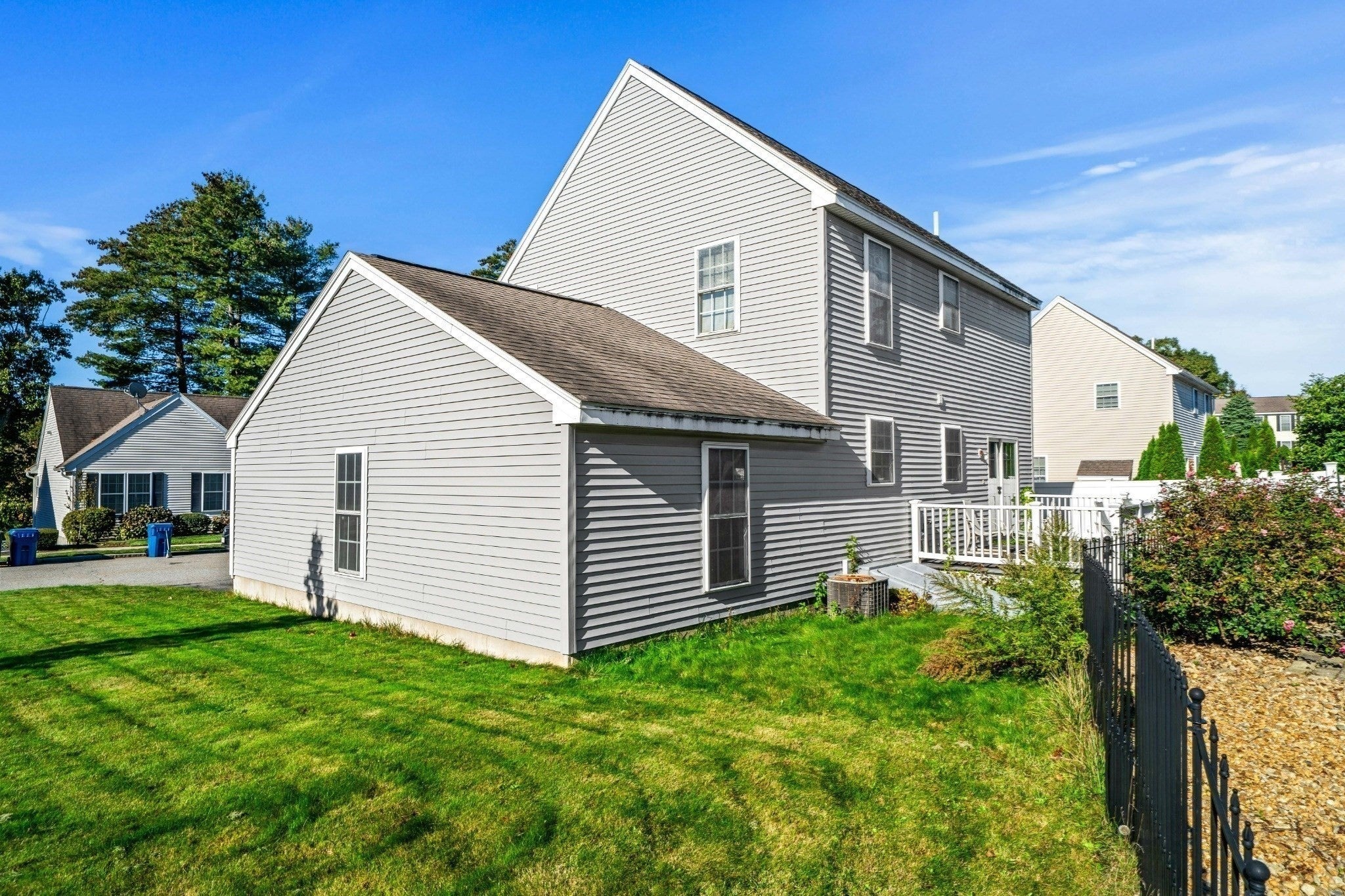 12 Wood Ln
