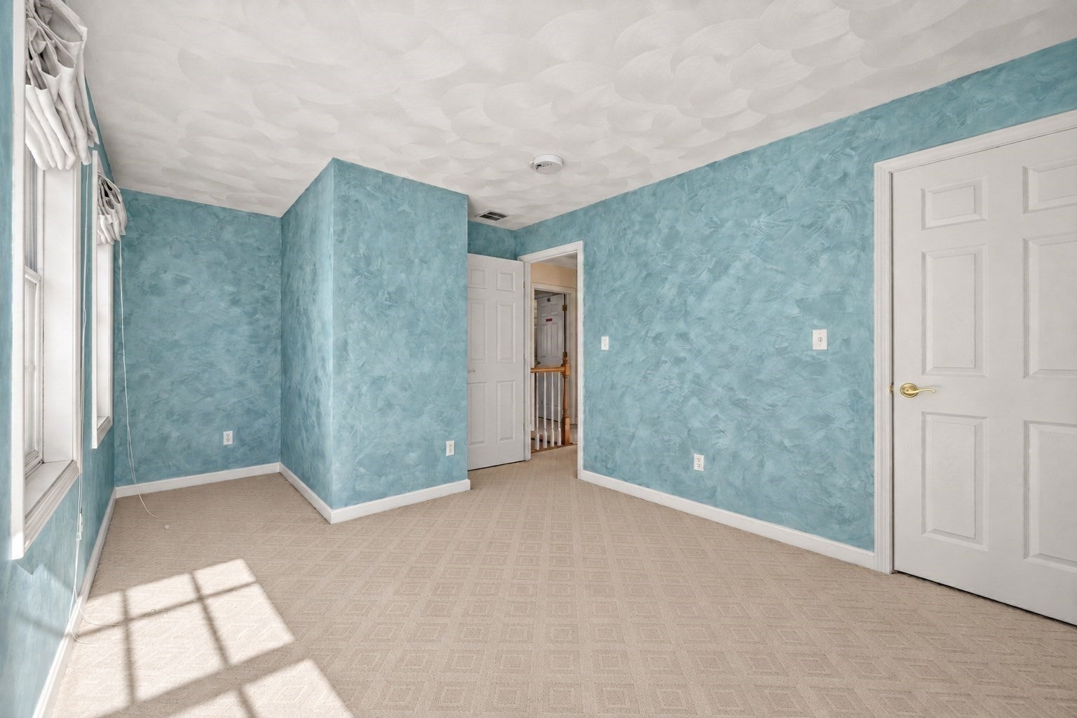 12 Wood Ln, Lawrence, MA Photo #23