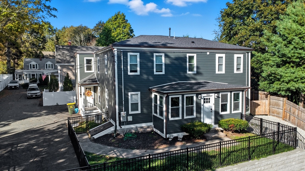400 Adams St