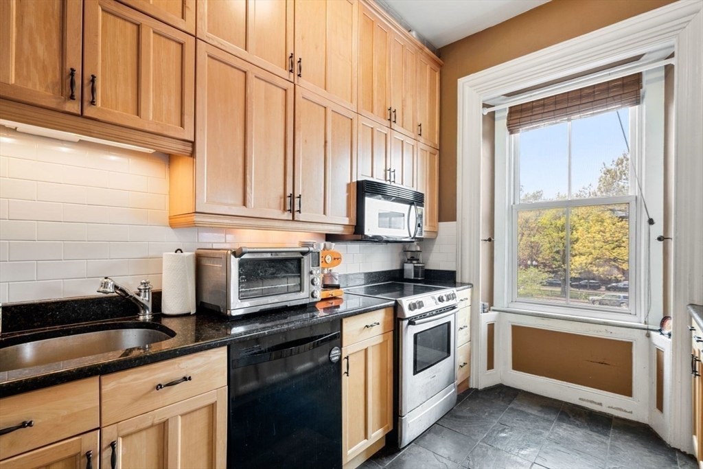 536 Massachusetts Ave #4, Boston, MA Photo #12